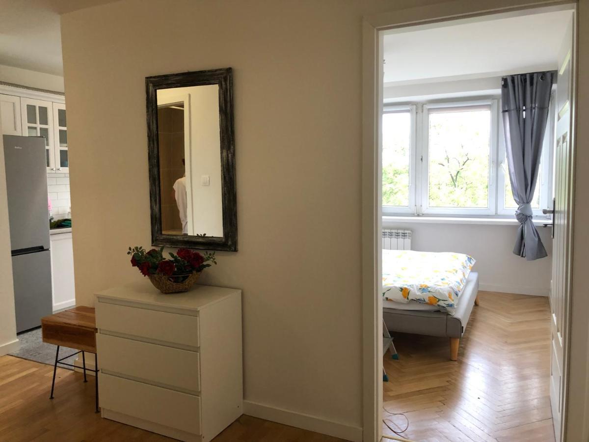 ורשה Comfortable And Cosy Apartment 3 Beds-City Center מראה חיצוני תמונה